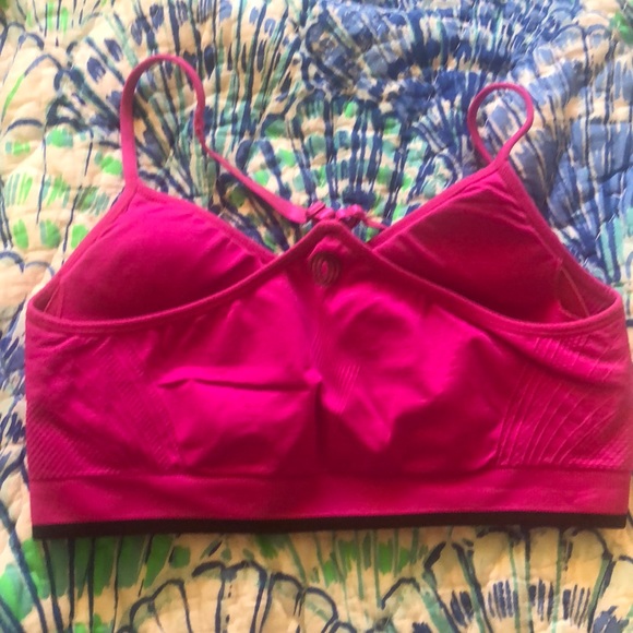 LAST CALL Hot pink racer back sports bra with padding - Picture 2 of 5